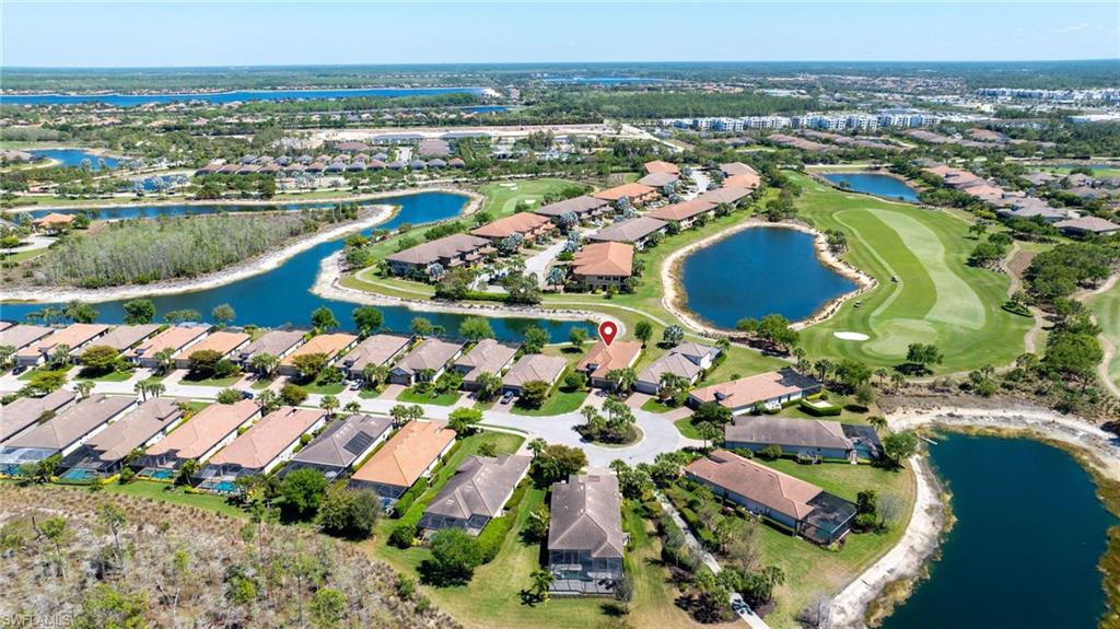 ESPLANADE - Residential