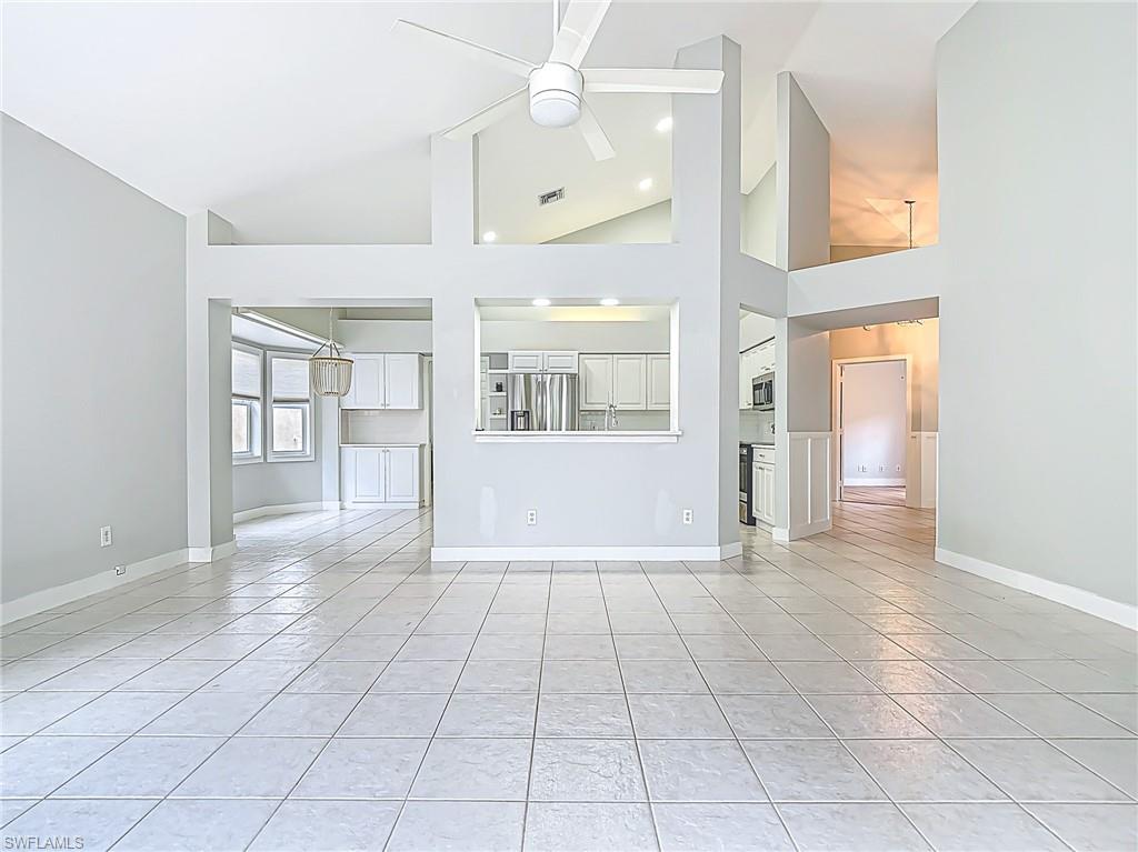 SABAL LAKE - Residential Lease