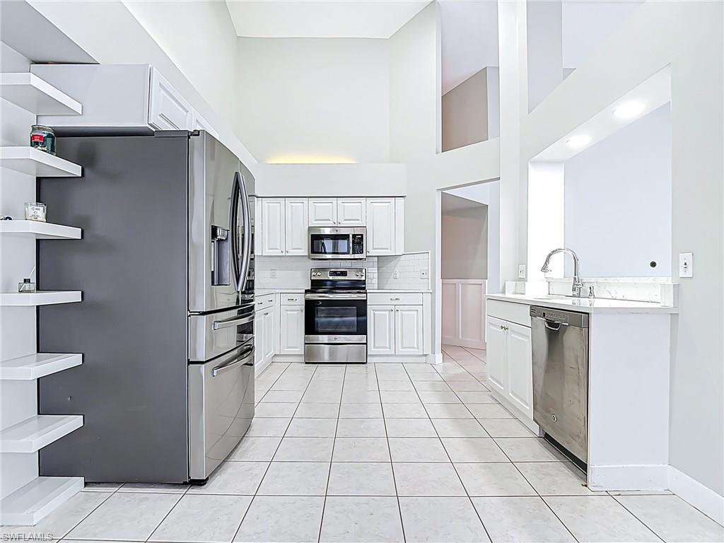 SABAL LAKE - Residential Lease