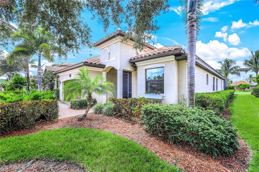 BONITA NATIONAL GOLF AND COUNTRY CLUB - Residential