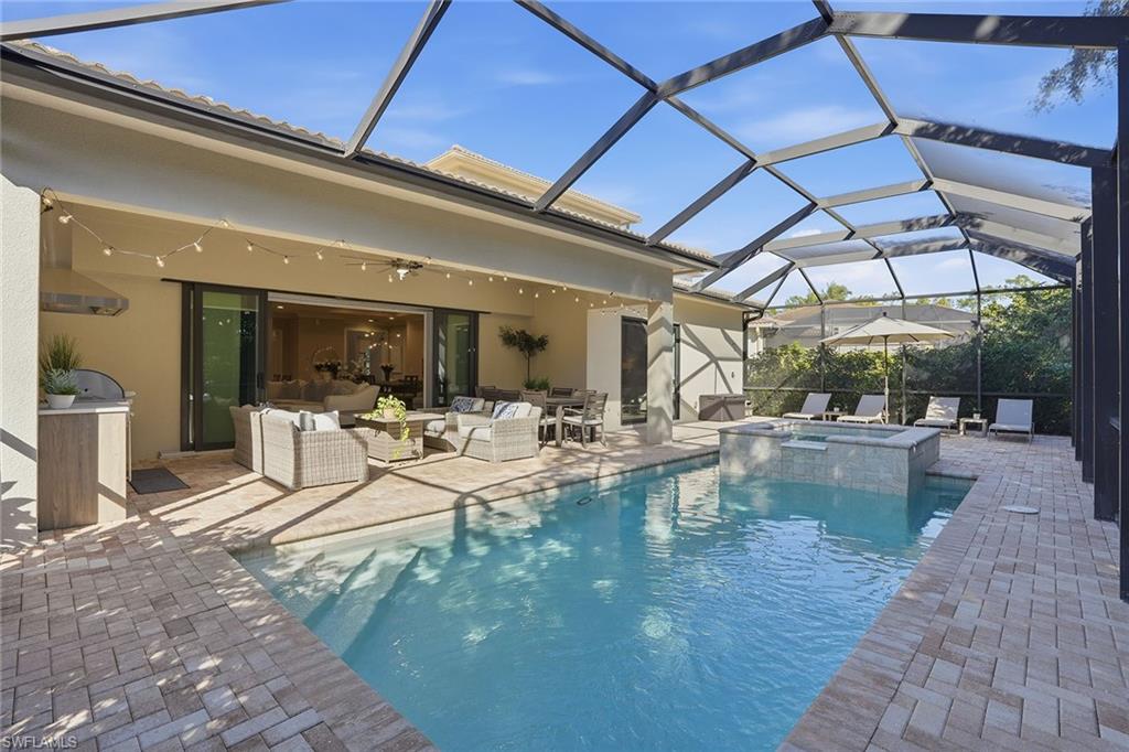 COCO LAKES - Residential