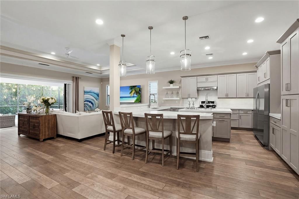 COCO LAKES - Residential