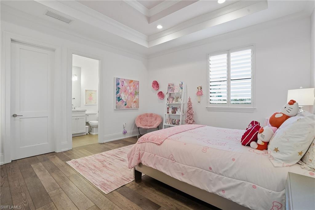 COCO LAKES - Residential