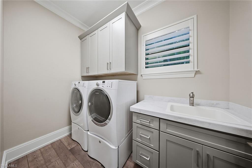 COCO LAKES - Residential