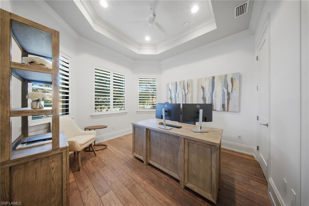 COCO LAKES - Residential