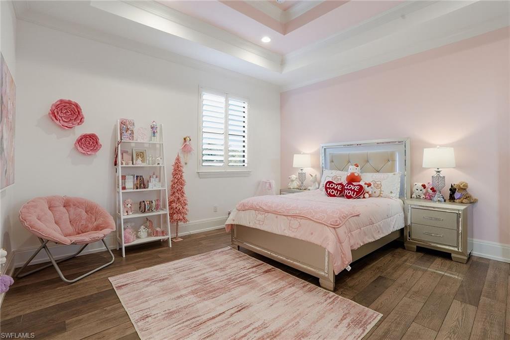 COCO LAKES - Residential