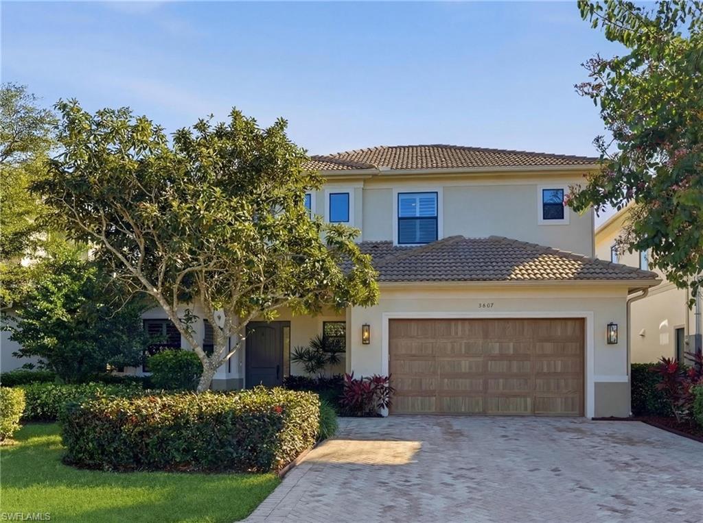 COCO LAKES - Residential