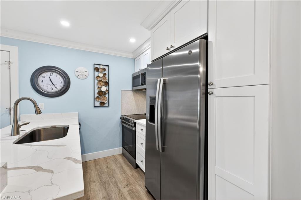 SANIBEL MOORINGS CONDO - Residential