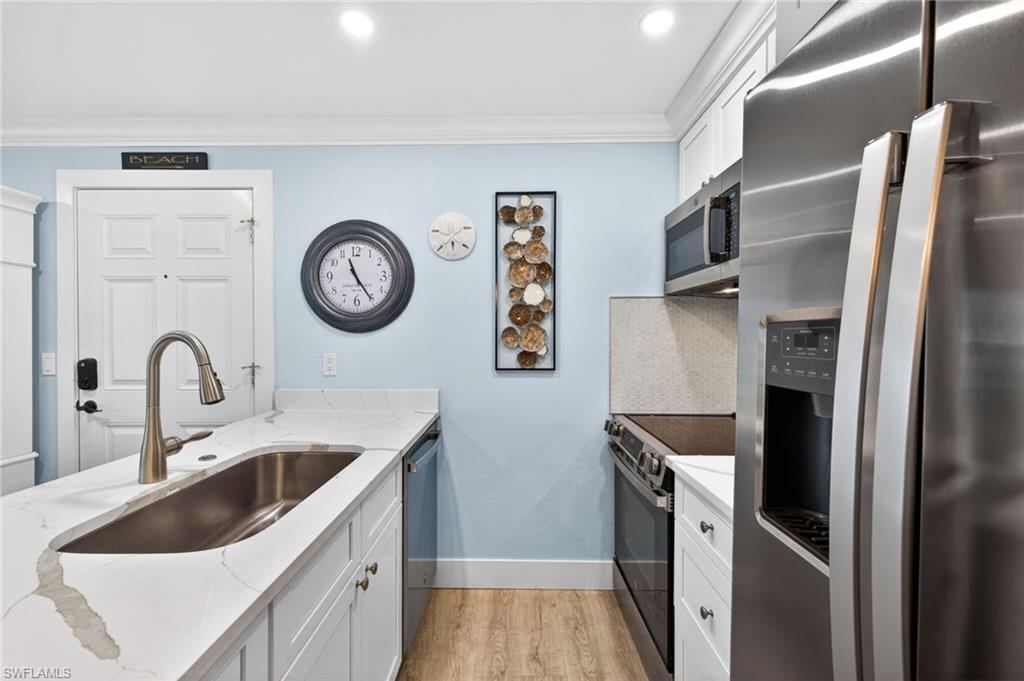 SANIBEL MOORINGS CONDO - Residential