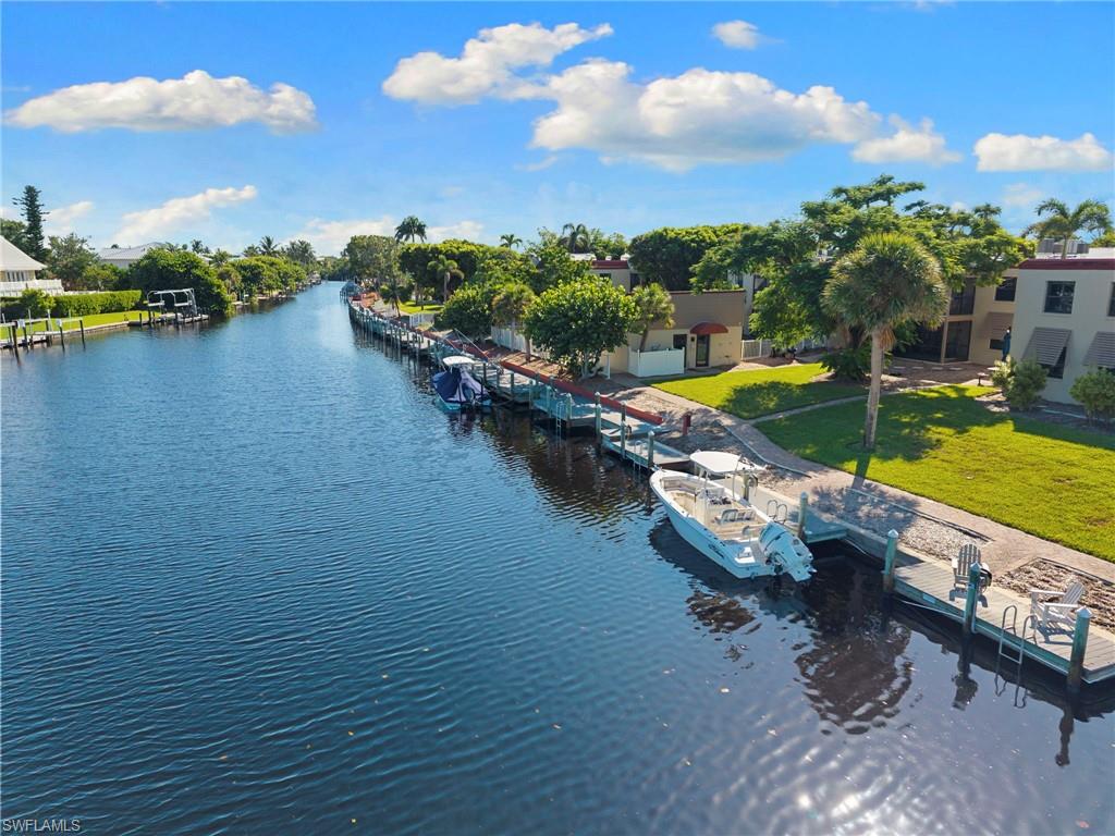 SANIBEL MOORINGS CONDO - Residential