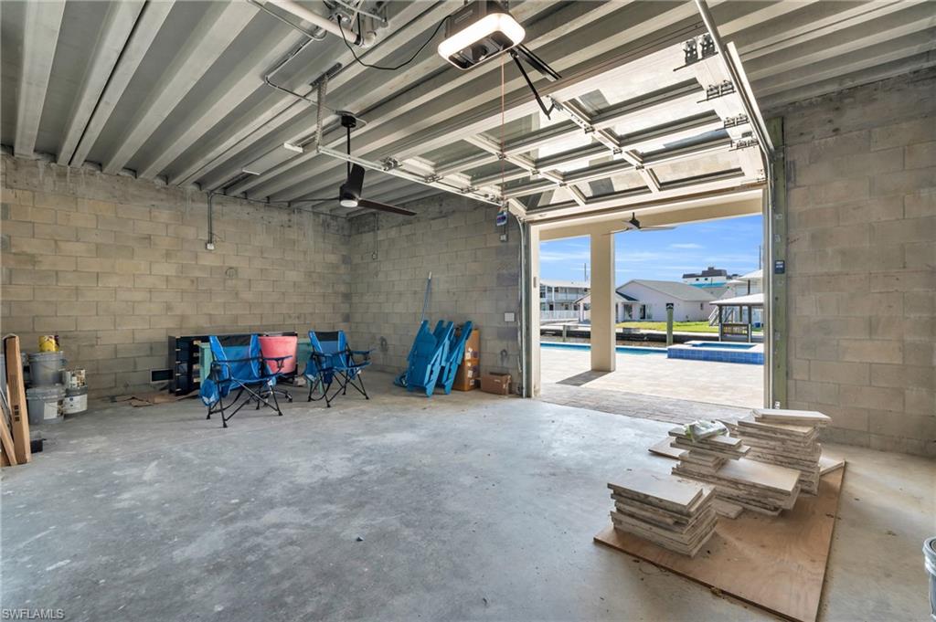 ISLAND SHORES - Residential