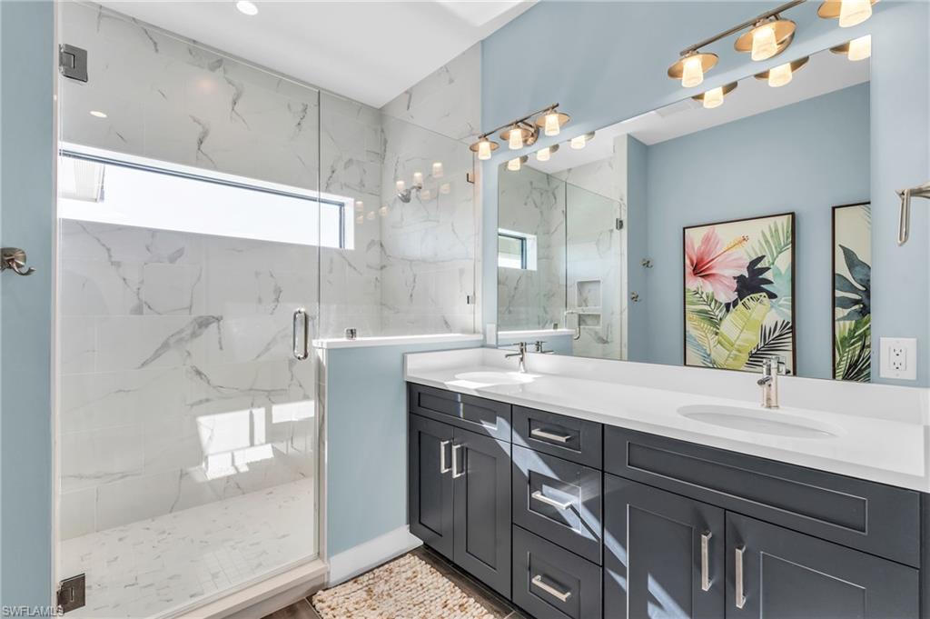 ISLAND SHORES - Residential