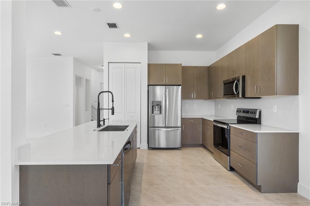 SILVERWOOD AT AVA MARIA - Residential Lease