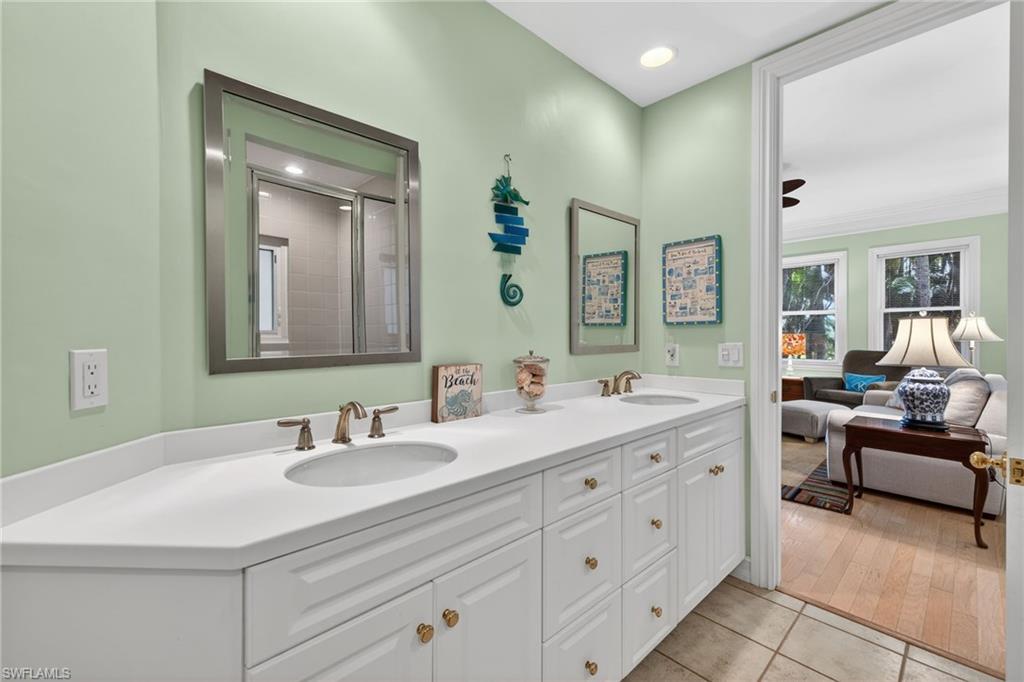 HERON AT THE SANCTUARY II - Residential