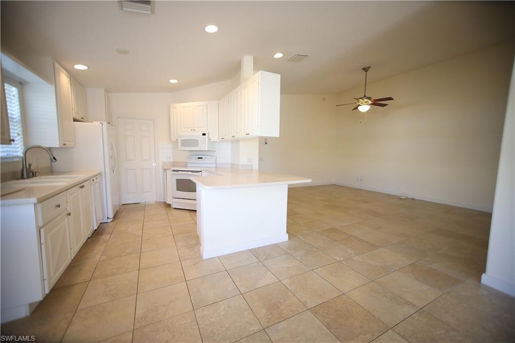 VERONA WALK - Residential Lease