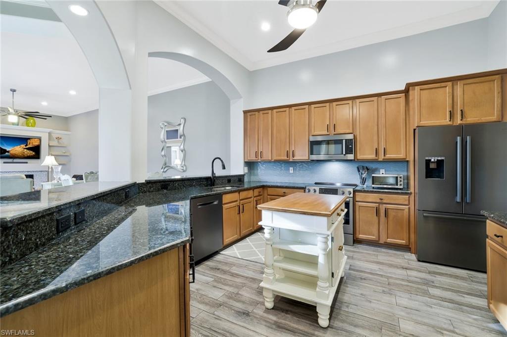 CAYMAN - Residential