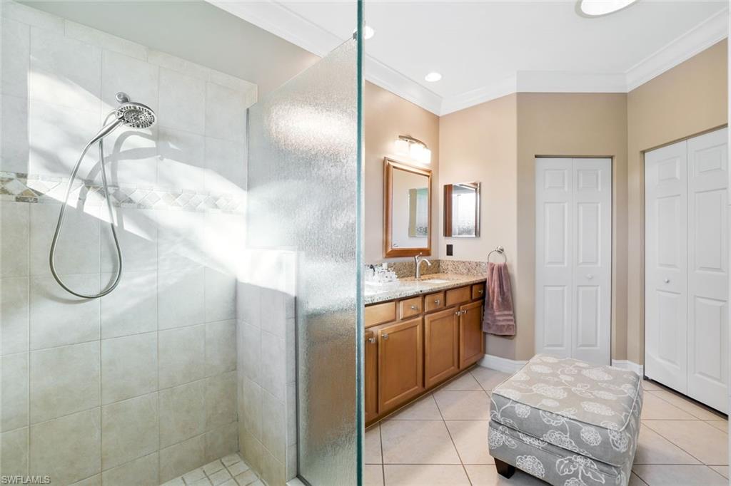 CAYMAN - Residential