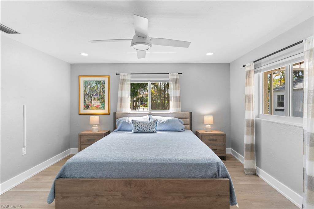 NAPLES PARK - Residential