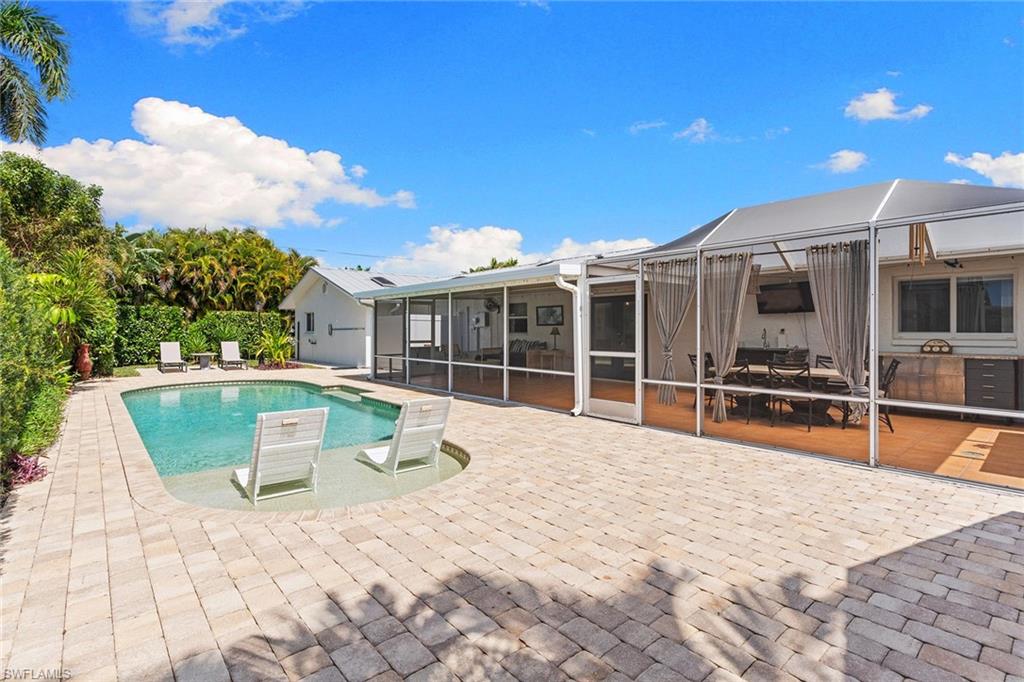 NAPLES PARK - Residential