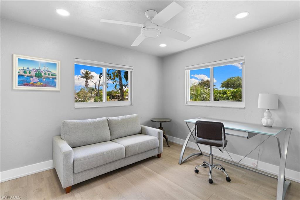 NAPLES PARK - Residential