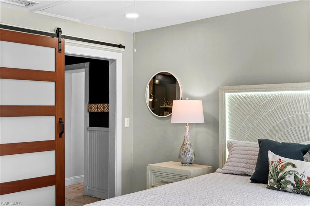 NAPLES PARK - Residential