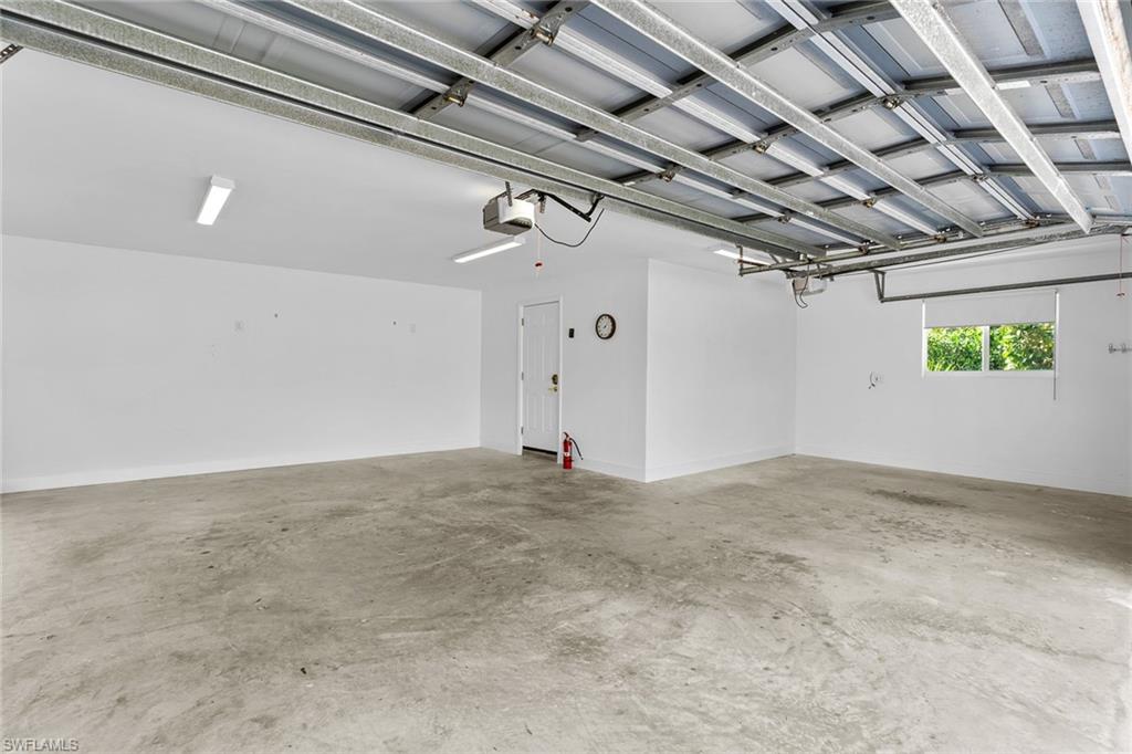 NAPLES PARK - Residential