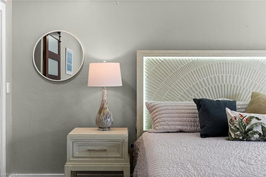 NAPLES PARK - Residential