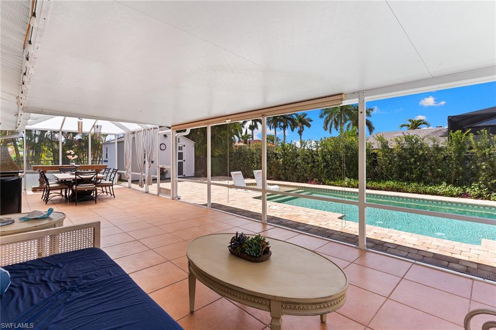 NAPLES PARK - Residential