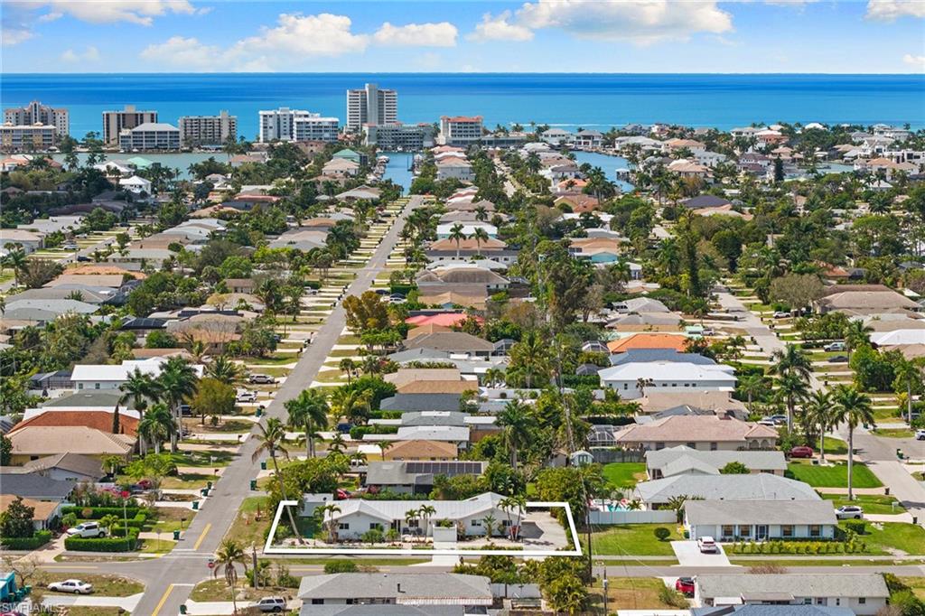 NAPLES PARK - Residential