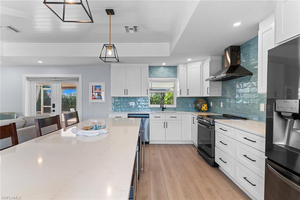 NAPLES PARK - Residential