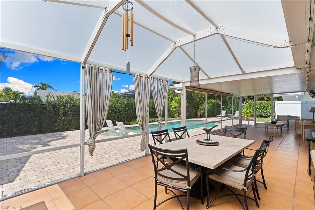 NAPLES PARK - Residential