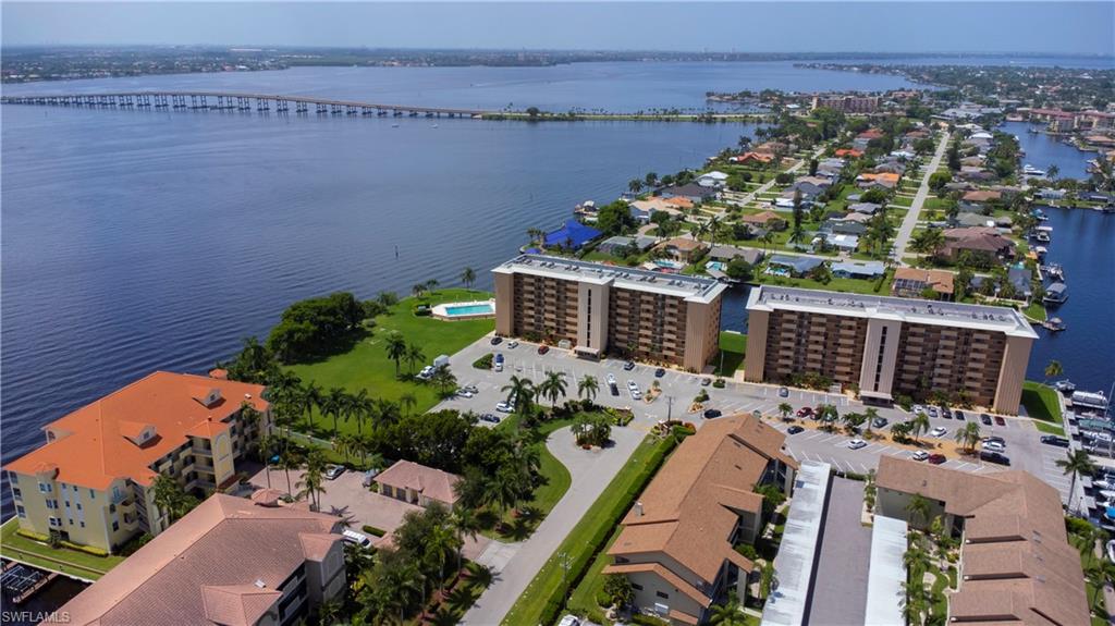 RIVER TOWERS CONDO - Residential