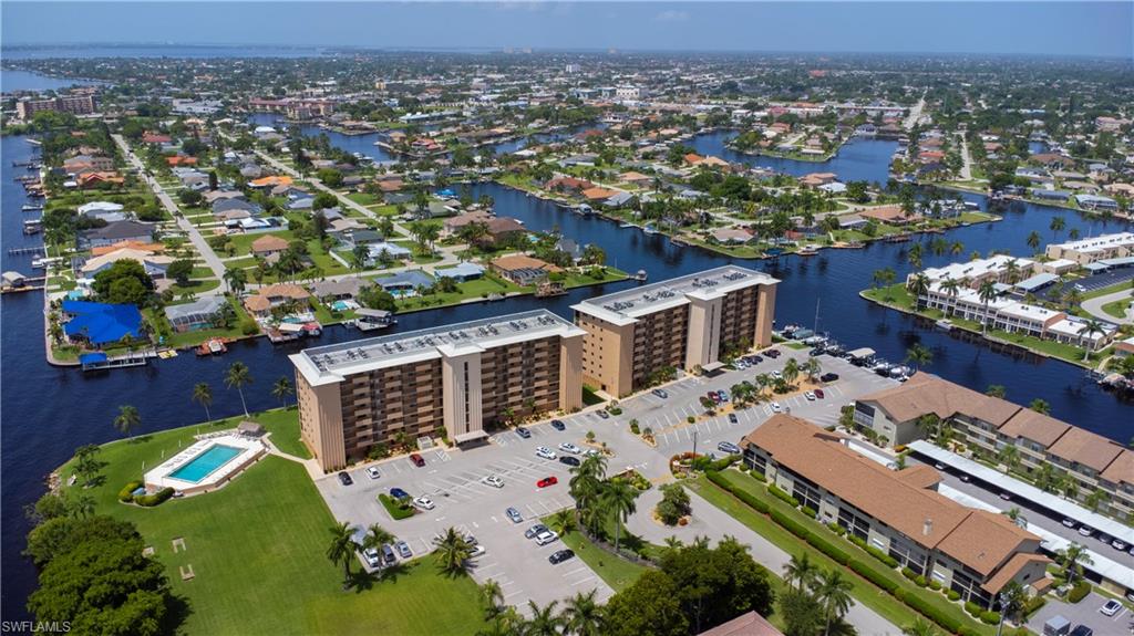 RIVER TOWERS CONDO - Residential