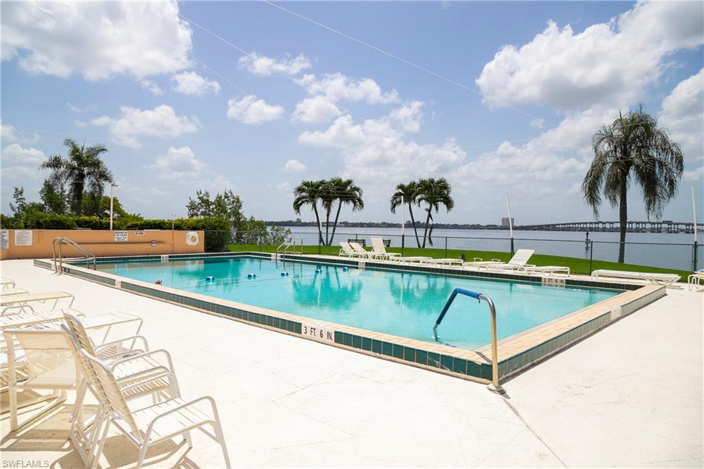 RIVER TOWERS CONDO - Residential