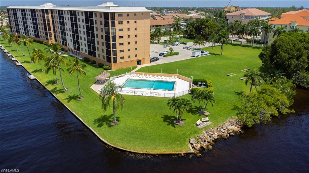 RIVER TOWERS CONDO - Residential