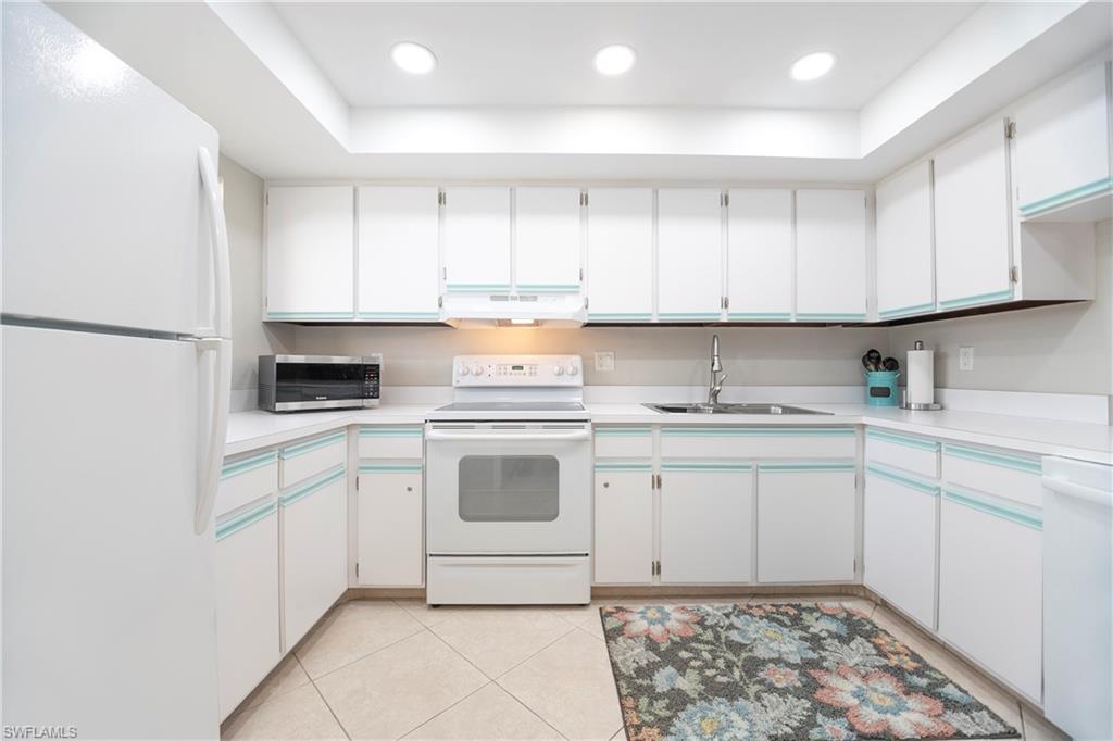 RIVER TOWERS CONDO - Residential