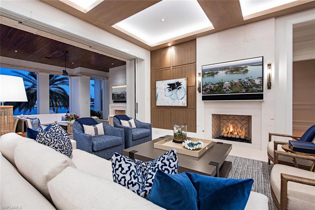 4115 Cutlass LN