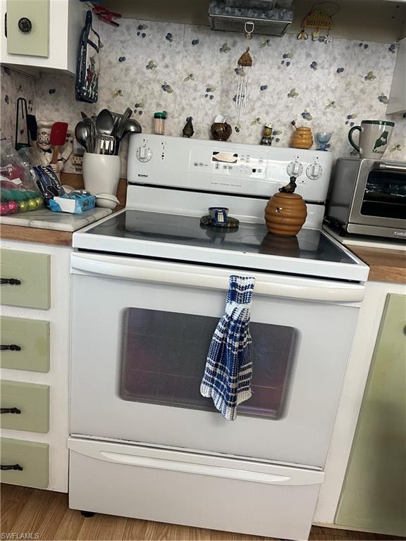 TAMIAMI VILLAGE - Residential