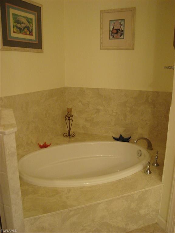 CAPE HARBOUR - Residential