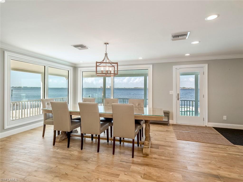 METES AND BOUNDS - Residential