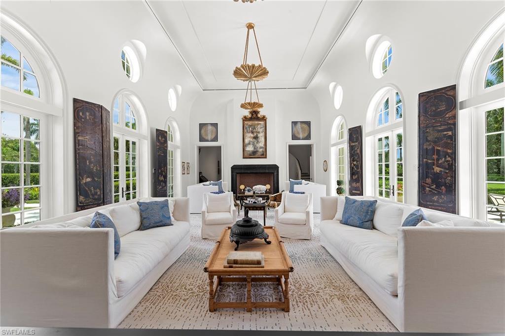 QUAIL WEST - Residential