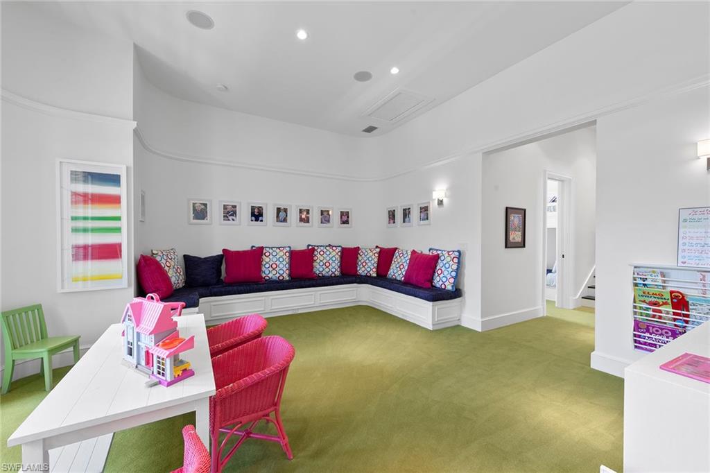 QUAIL WEST - Residential