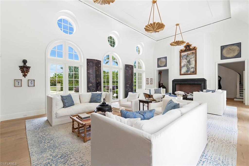 QUAIL WEST - Residential