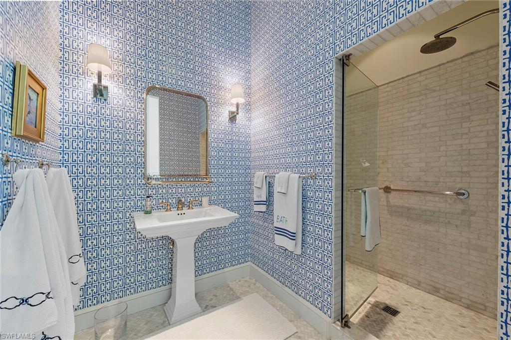 QUAIL WEST - Residential