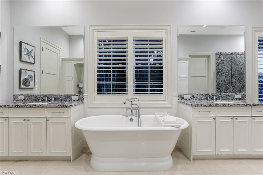 MOORINGS - Residential