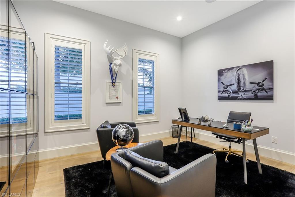 MOORINGS - Residential