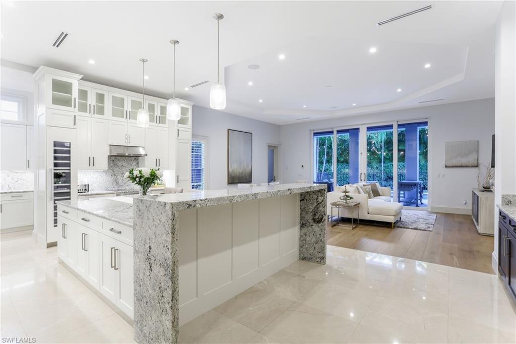 MOORINGS - Residential