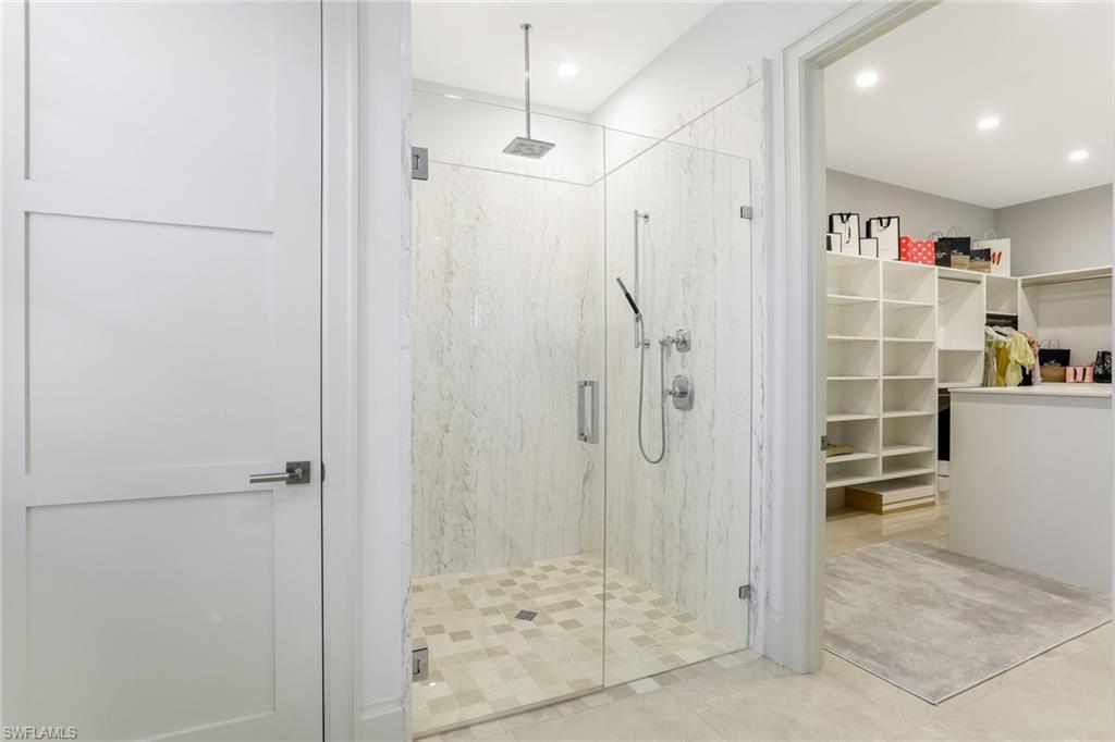 MOORINGS - Residential