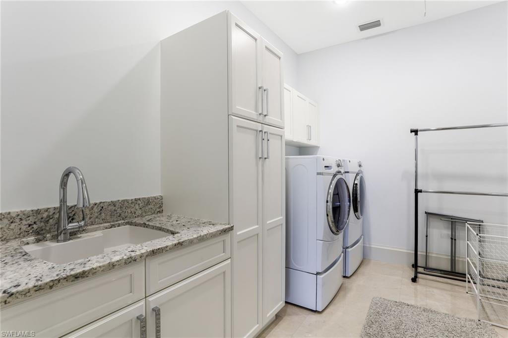 MOORINGS - Residential