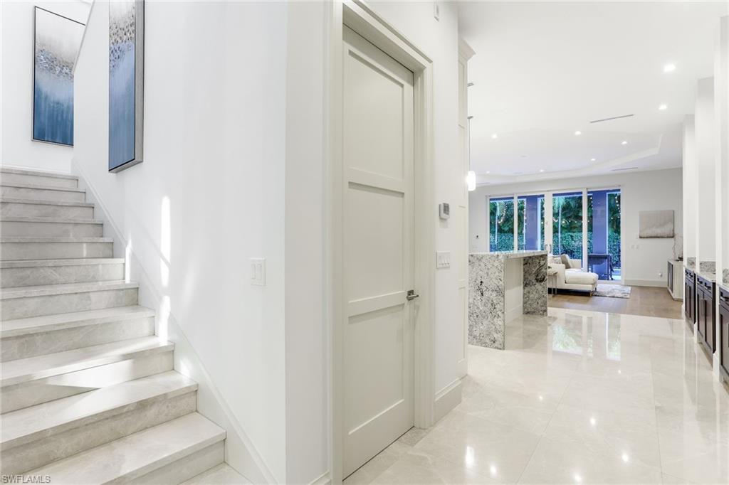 MOORINGS - Residential